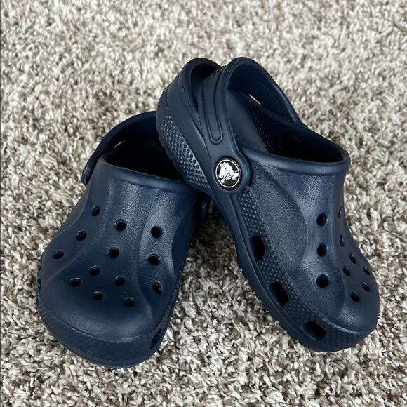 Crocs Toddler Kids Baya Clogs in Navy Blue - Picture 2 of 9